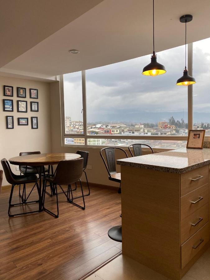 Appartamento Wanderlot - Departamento Leganza - Penthouse Lujoso Riobamba Esterno foto