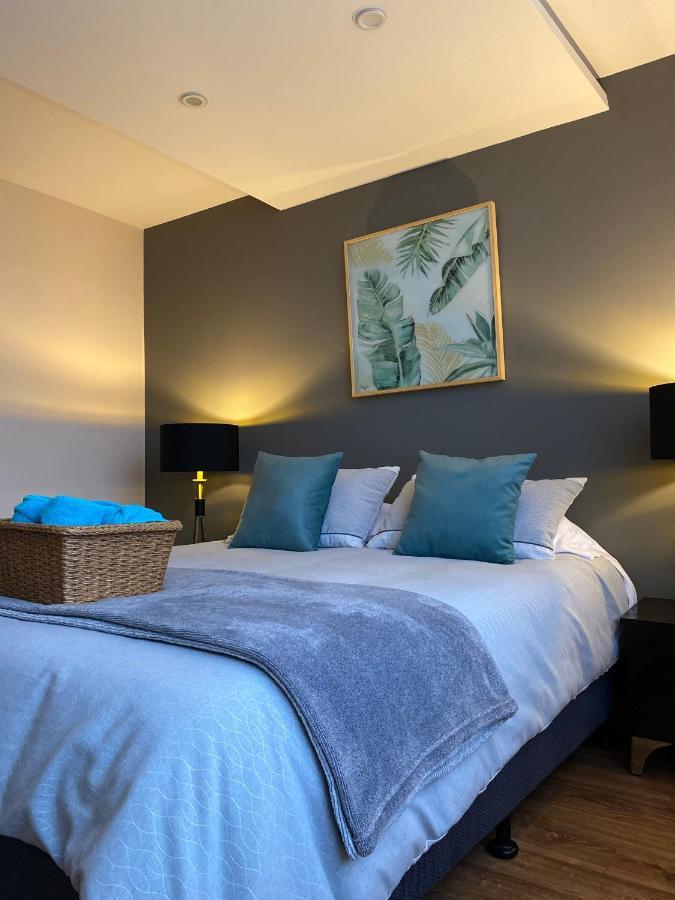 Appartamento Wanderlot - Departamento Leganza - Penthouse Lujoso Riobamba Esterno foto