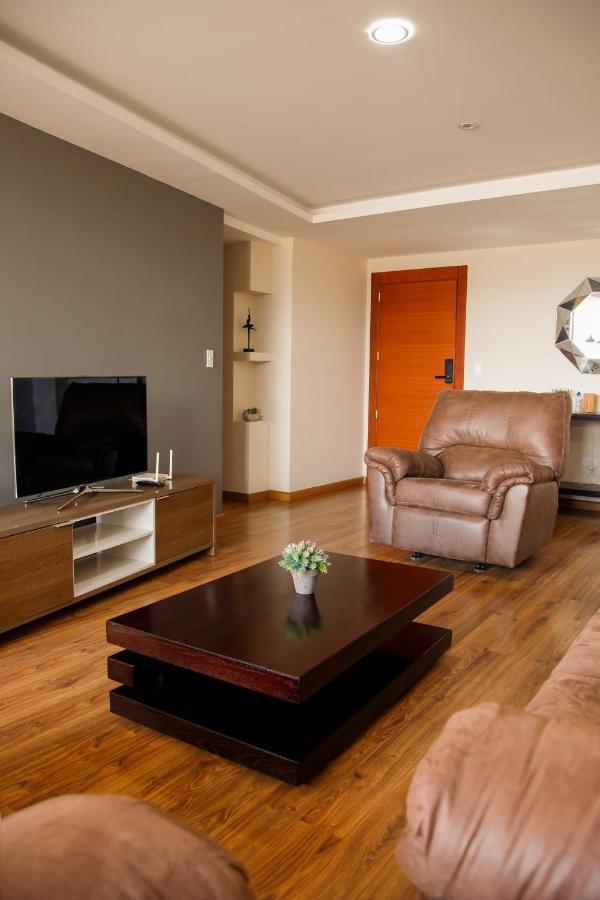 Appartamento Wanderlot - Departamento Leganza - Penthouse Lujoso Riobamba Esterno foto