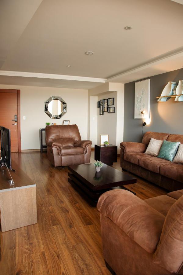 Appartamento Wanderlot - Departamento Leganza - Penthouse Lujoso Riobamba Esterno foto