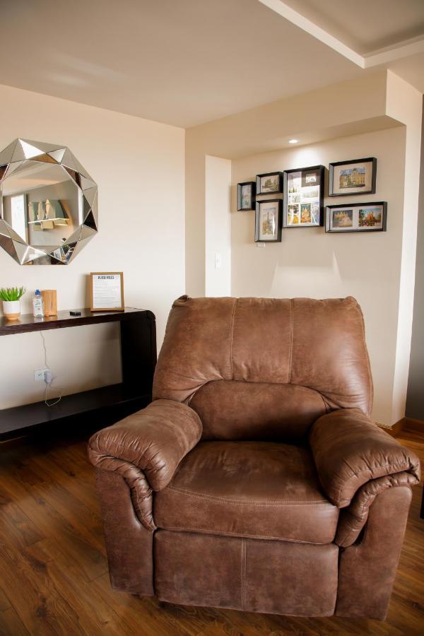 Appartamento Wanderlot - Departamento Leganza - Penthouse Lujoso Riobamba Esterno foto