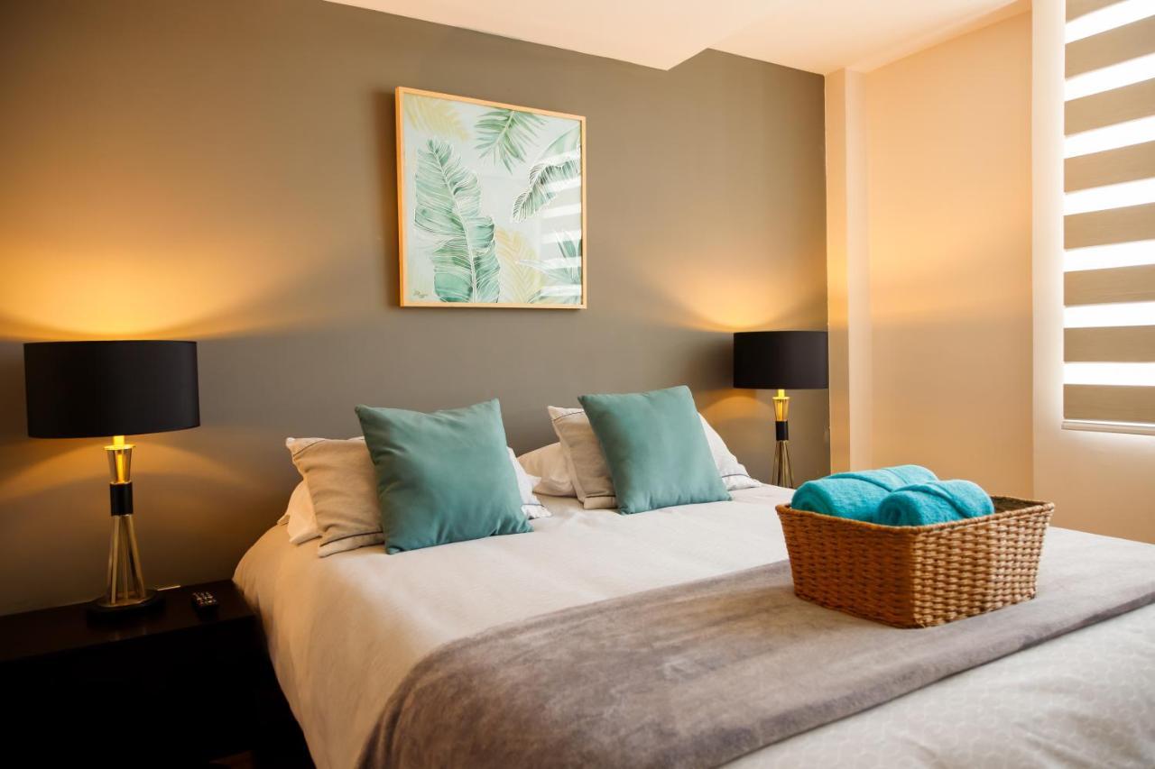 Appartamento Wanderlot - Departamento Leganza - Penthouse Lujoso Riobamba Esterno foto