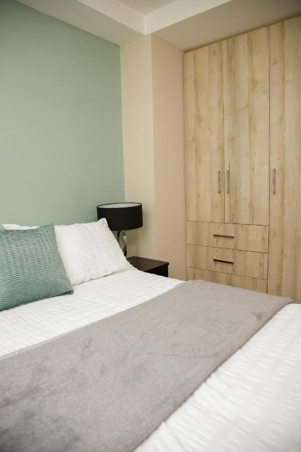 Appartamento Wanderlot - Departamento Leganza - Penthouse Lujoso Riobamba Esterno foto