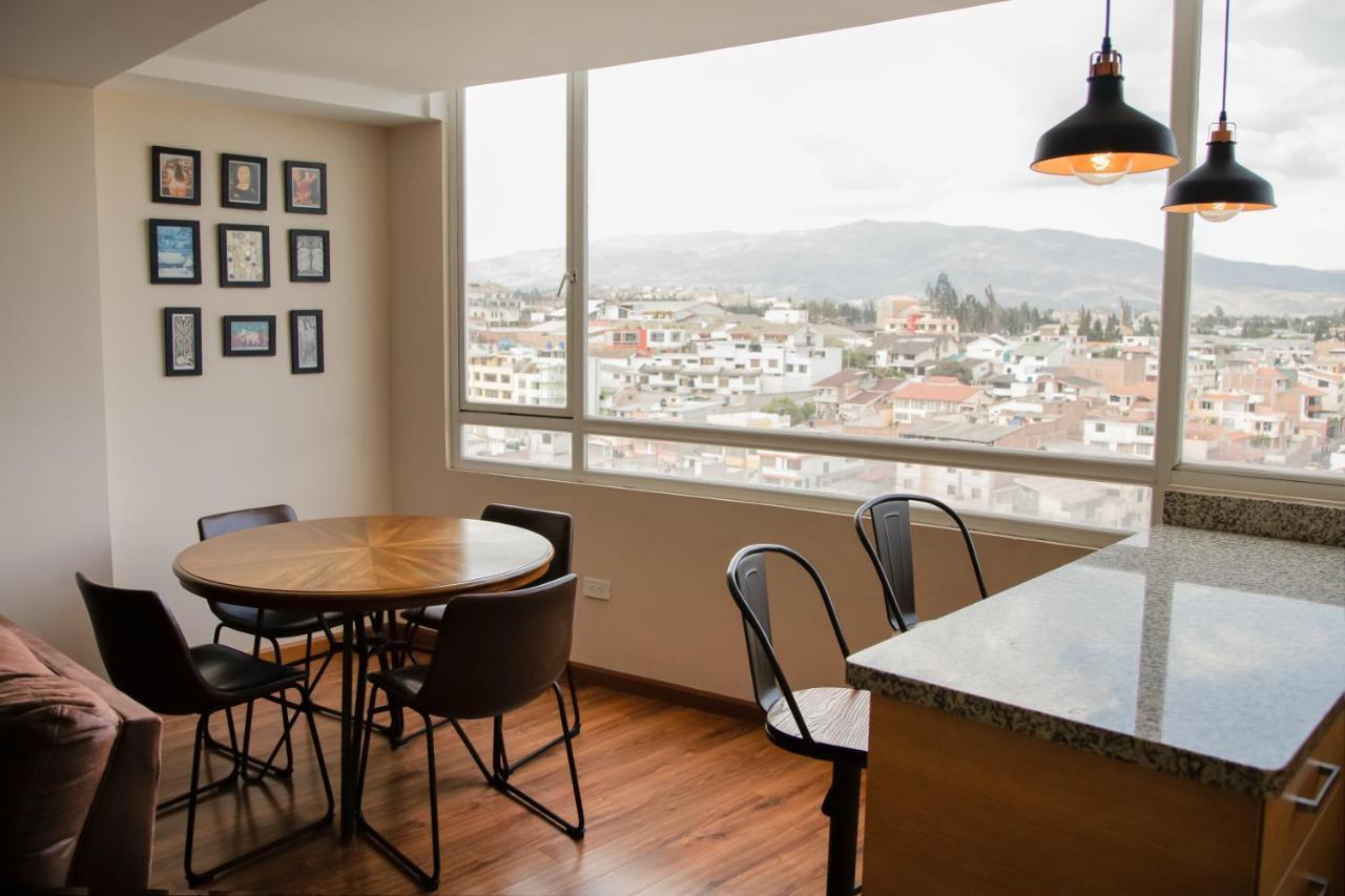 Appartamento Wanderlot - Departamento Leganza - Penthouse Lujoso Riobamba Esterno foto