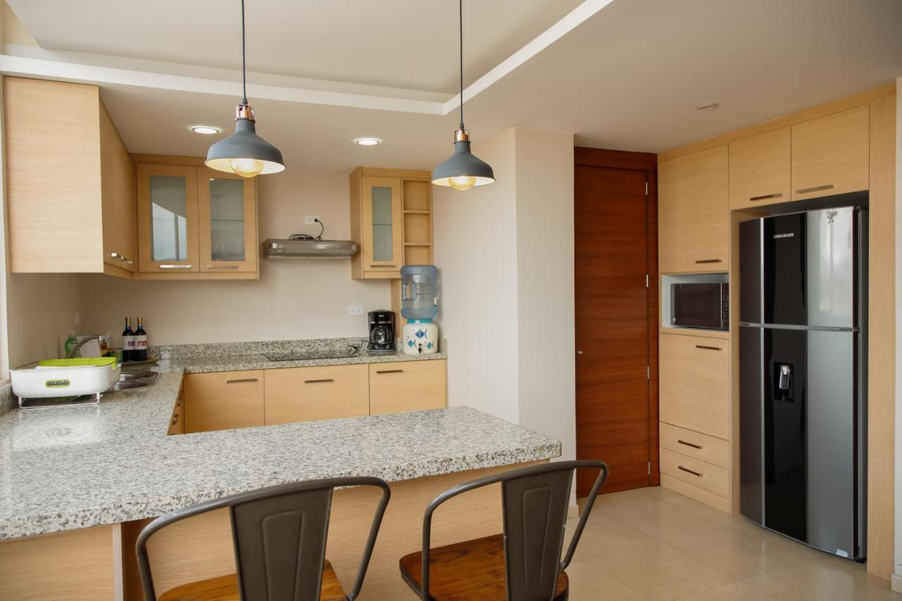 Appartamento Wanderlot - Departamento Leganza - Penthouse Lujoso Riobamba Esterno foto