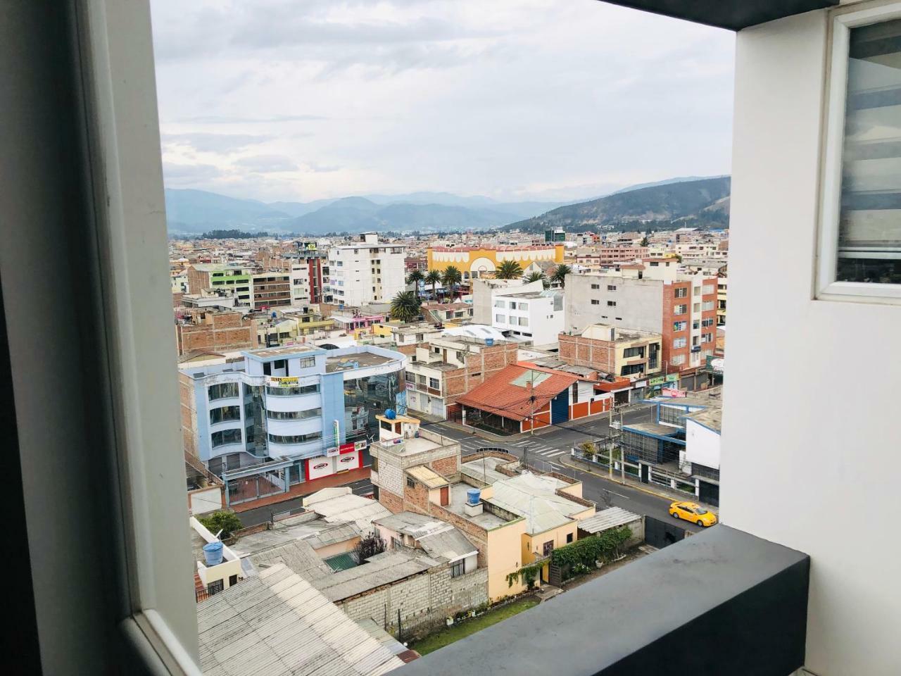 Appartamento Wanderlot - Departamento Leganza - Penthouse Lujoso Riobamba Esterno foto