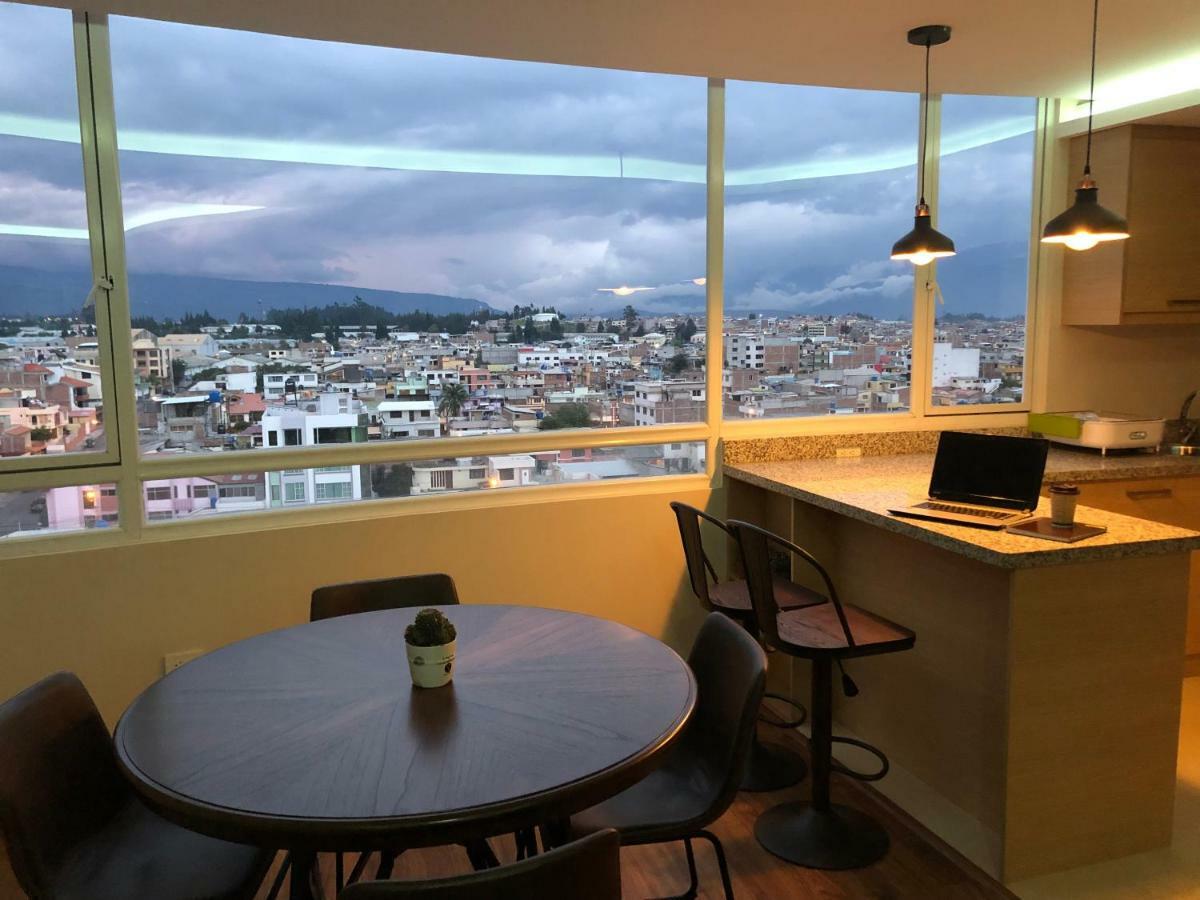 Appartamento Wanderlot - Departamento Leganza - Penthouse Lujoso Riobamba Esterno foto